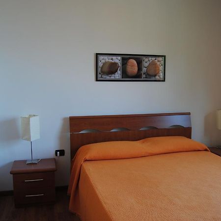 B&B Sosta Sul Lago Lezzeno Exterior foto